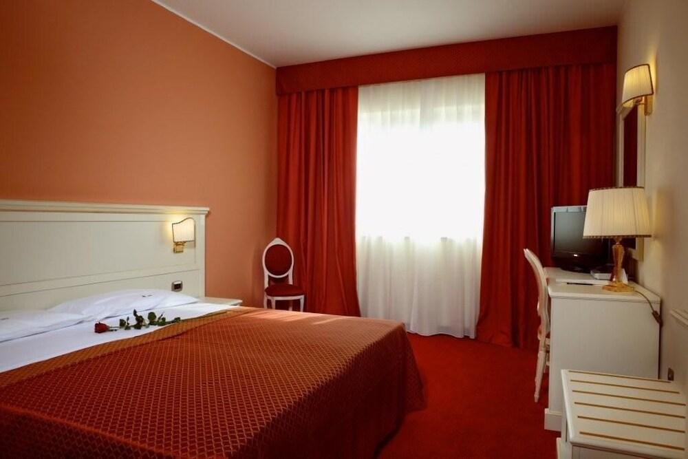 Semiramide Palace Hotel Castellana Grotte Extérieur photo