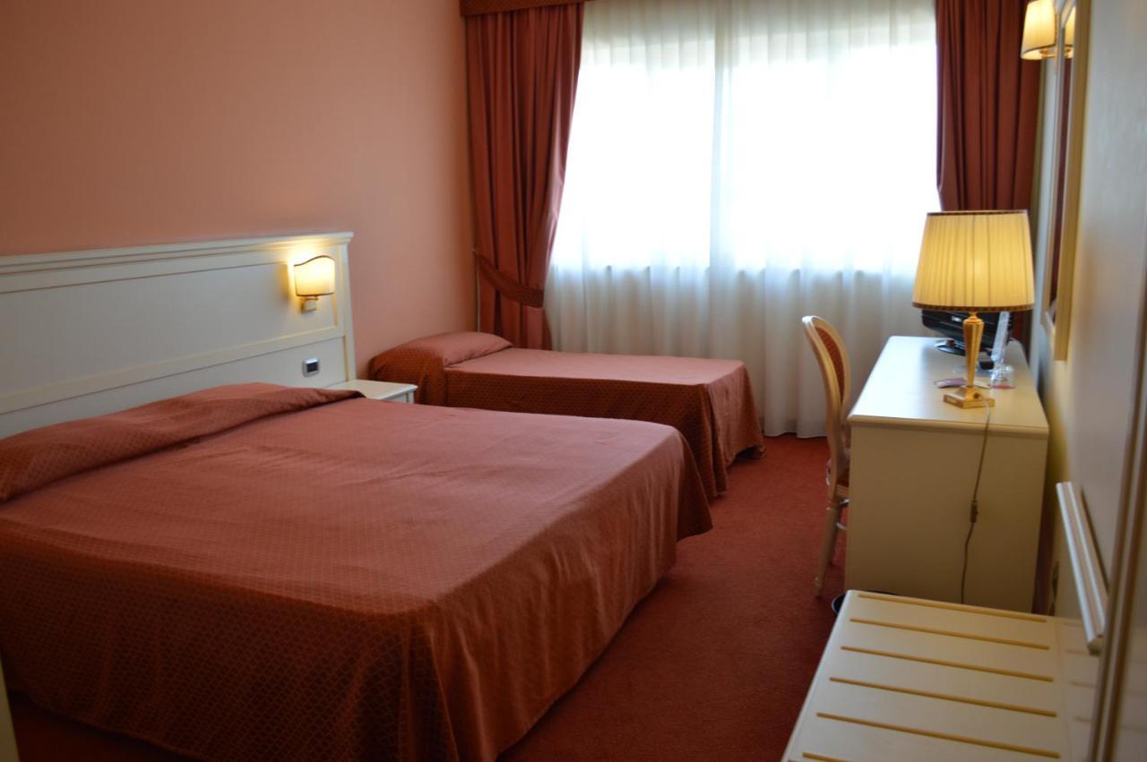 Semiramide Palace Hotel Castellana Grotte Extérieur photo