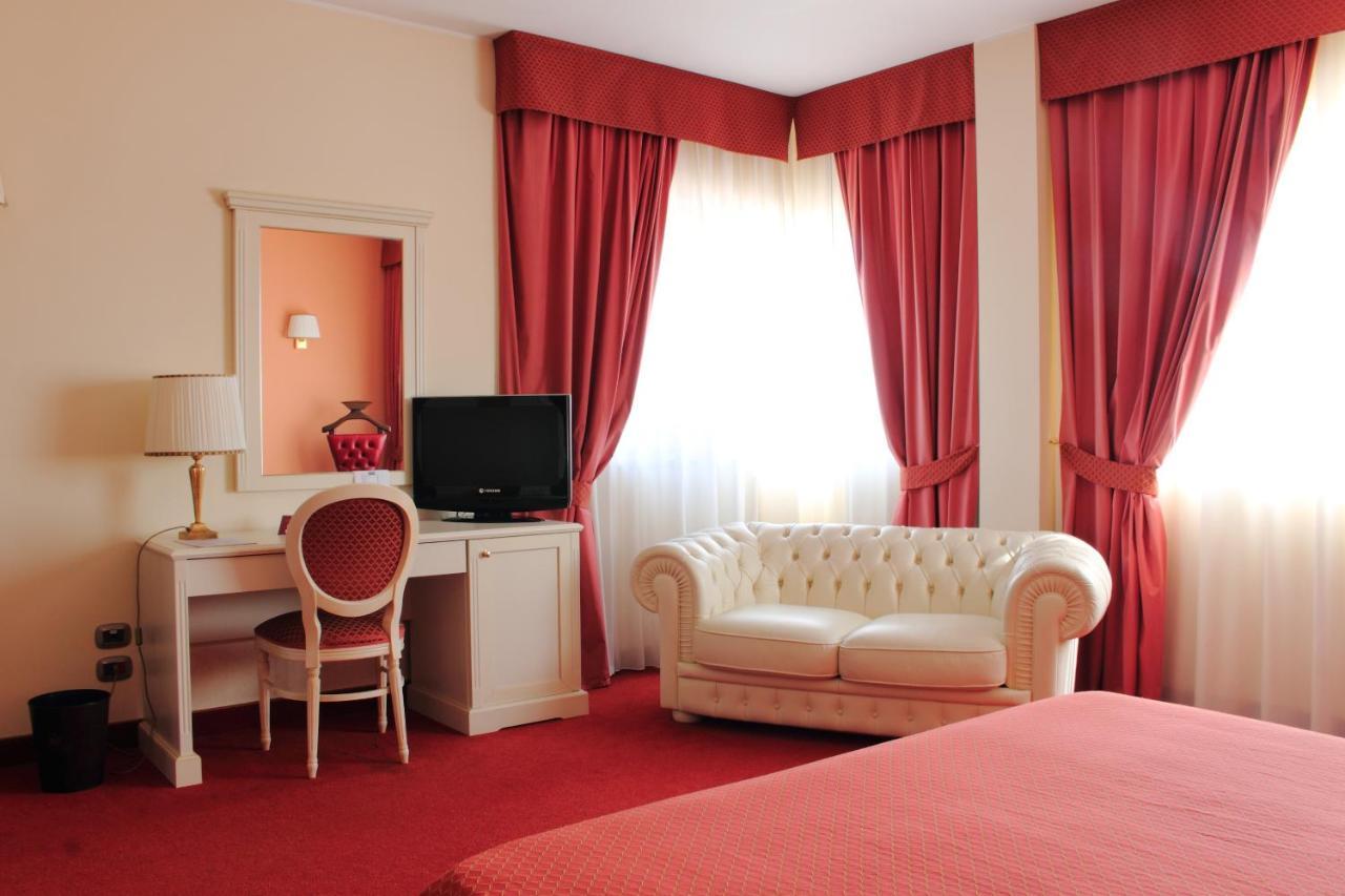 Semiramide Palace Hotel Castellana Grotte Extérieur photo