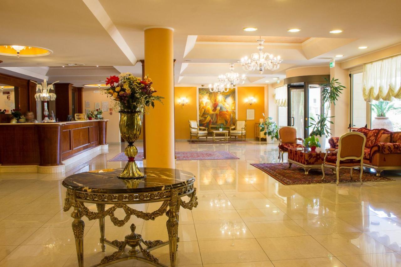 Semiramide Palace Hotel Castellana Grotte Extérieur photo
